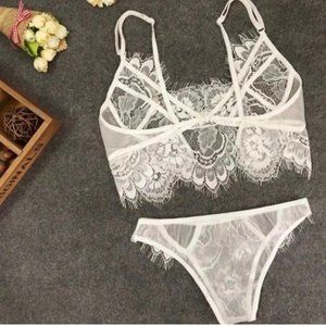 White Lace Bralette & Panties Lingerie Set